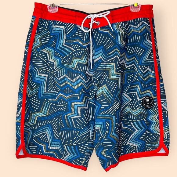 VISSLA 9.5" Boardshorts 19" Outseam in Blue, Red, multi-color Men's 31" Waist - Picture 2 of 14